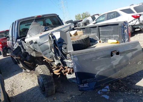 2001 Ford F-350 Lariat/Xl/Xlt from USA, damaged, VIN 1FTSX31S91EC86022